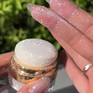 Silver Sparkle Shimmer Glitter Body Highlighter Powder – Radiant Glow Puff Jar